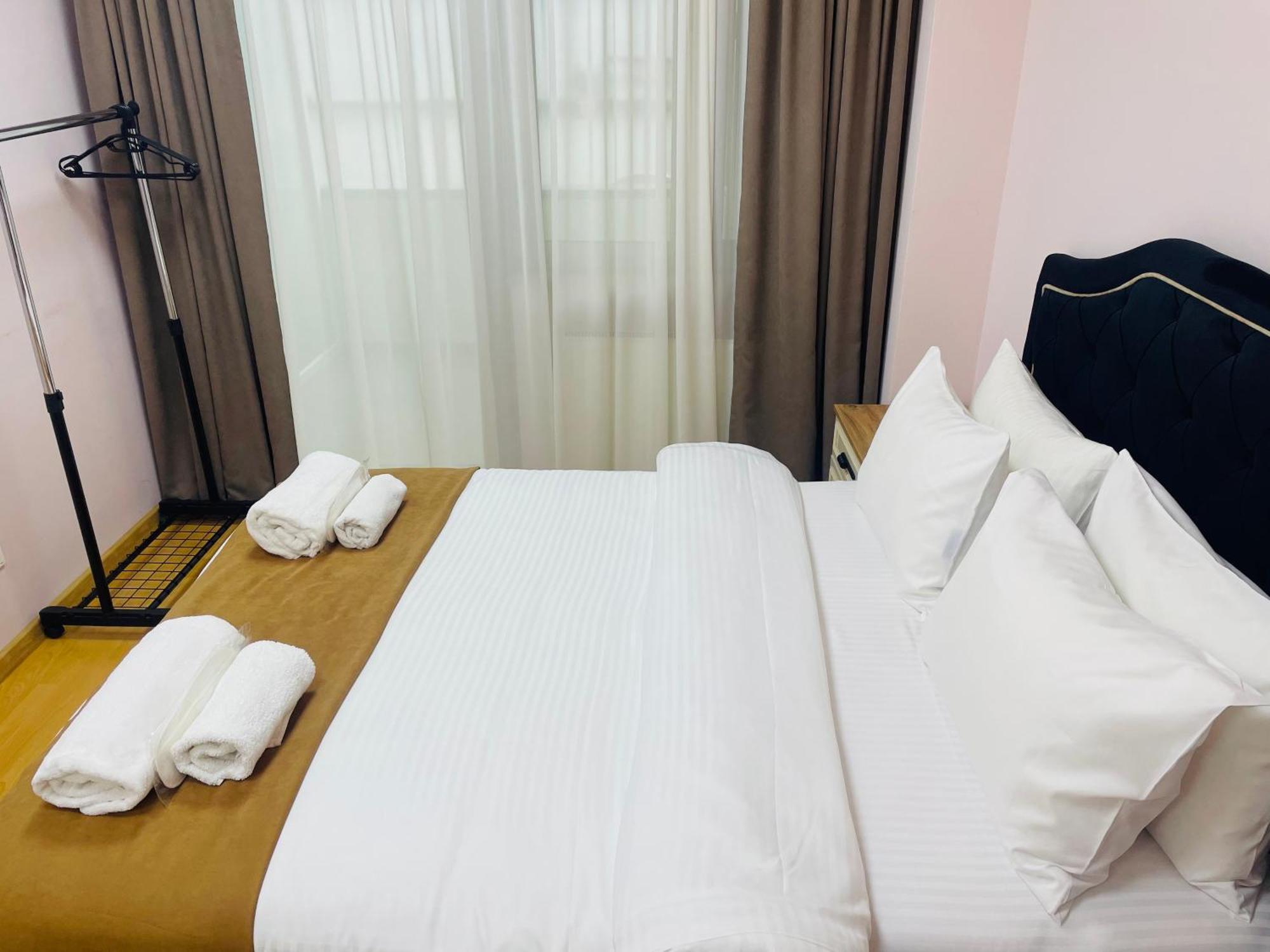 Hotel Four Seasons Тбилиси Экстерьер фото